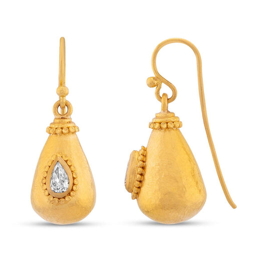 Drop Earrings with Pear Cut Diamond