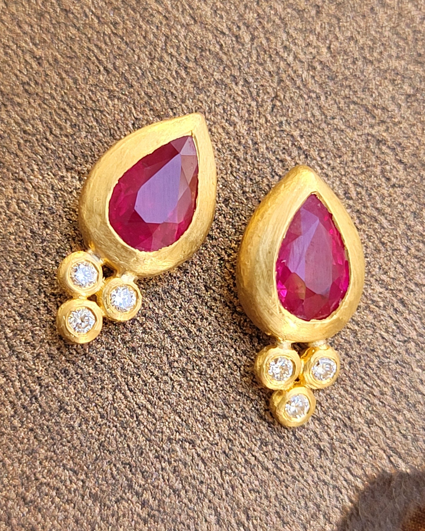 Droplet Stud Earrings
