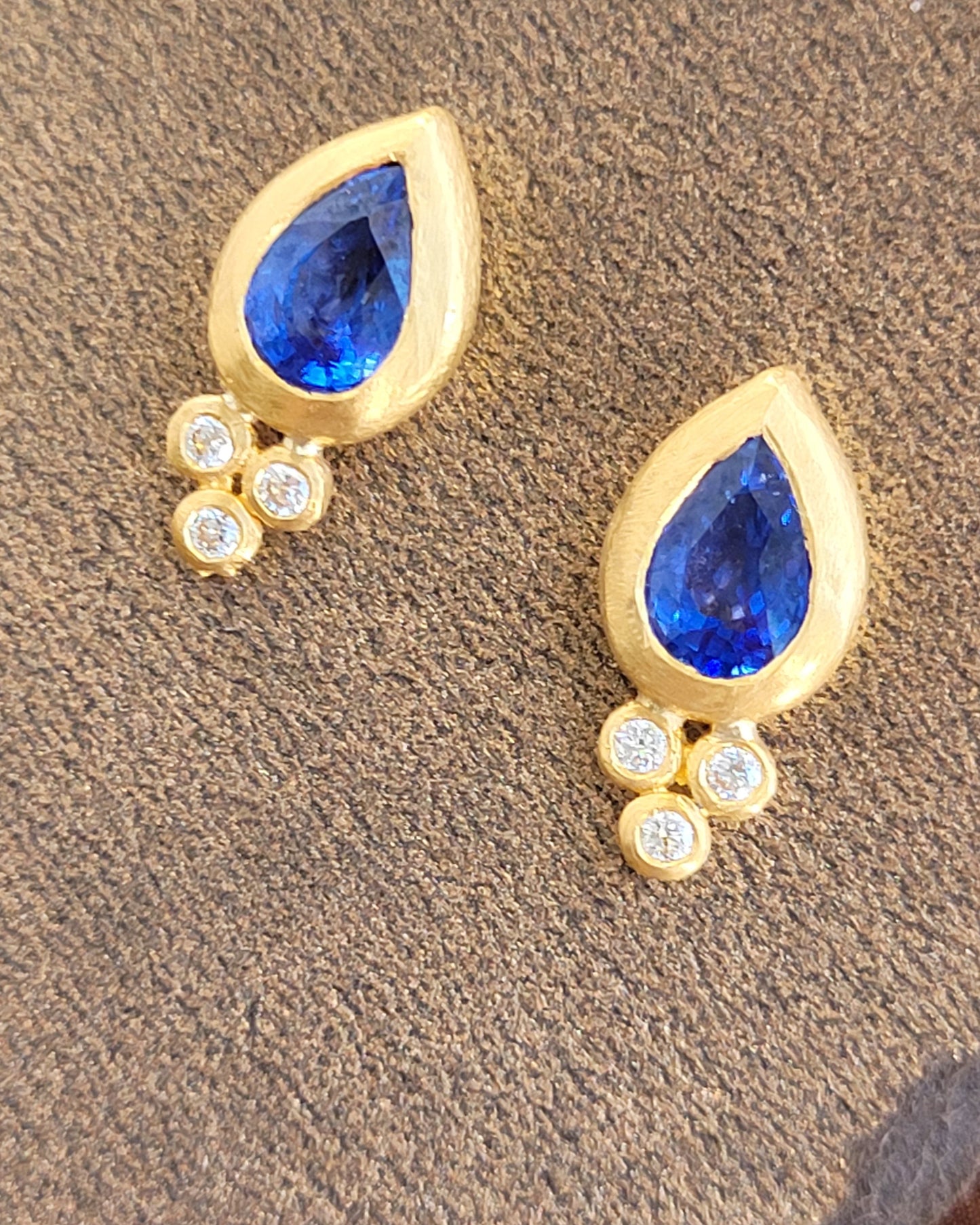 Droplet Stud Earrings