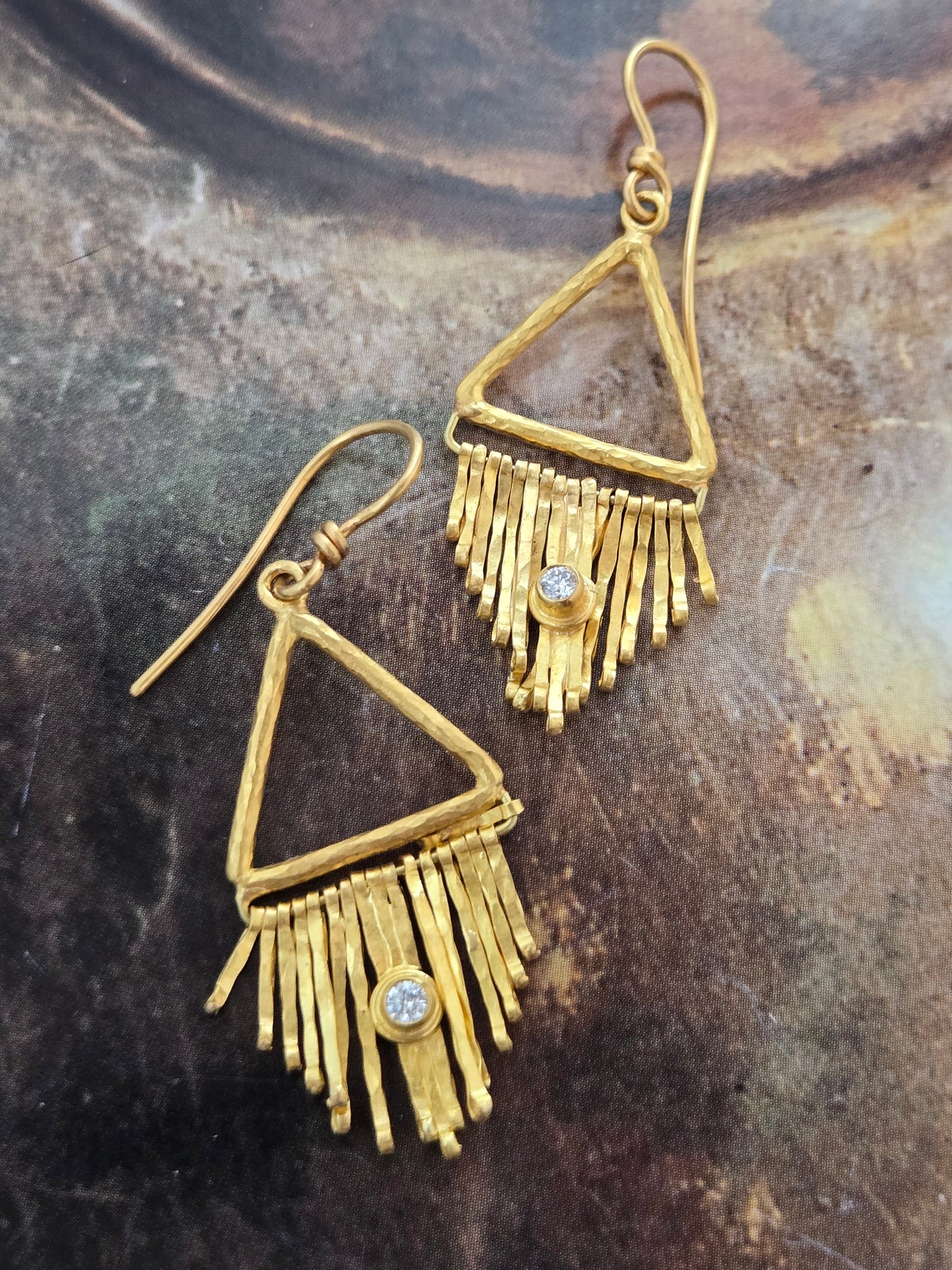 Willow Tapered Dangle Earrings