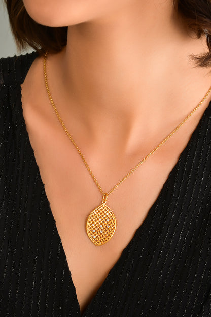 Lattice Twist Pendant